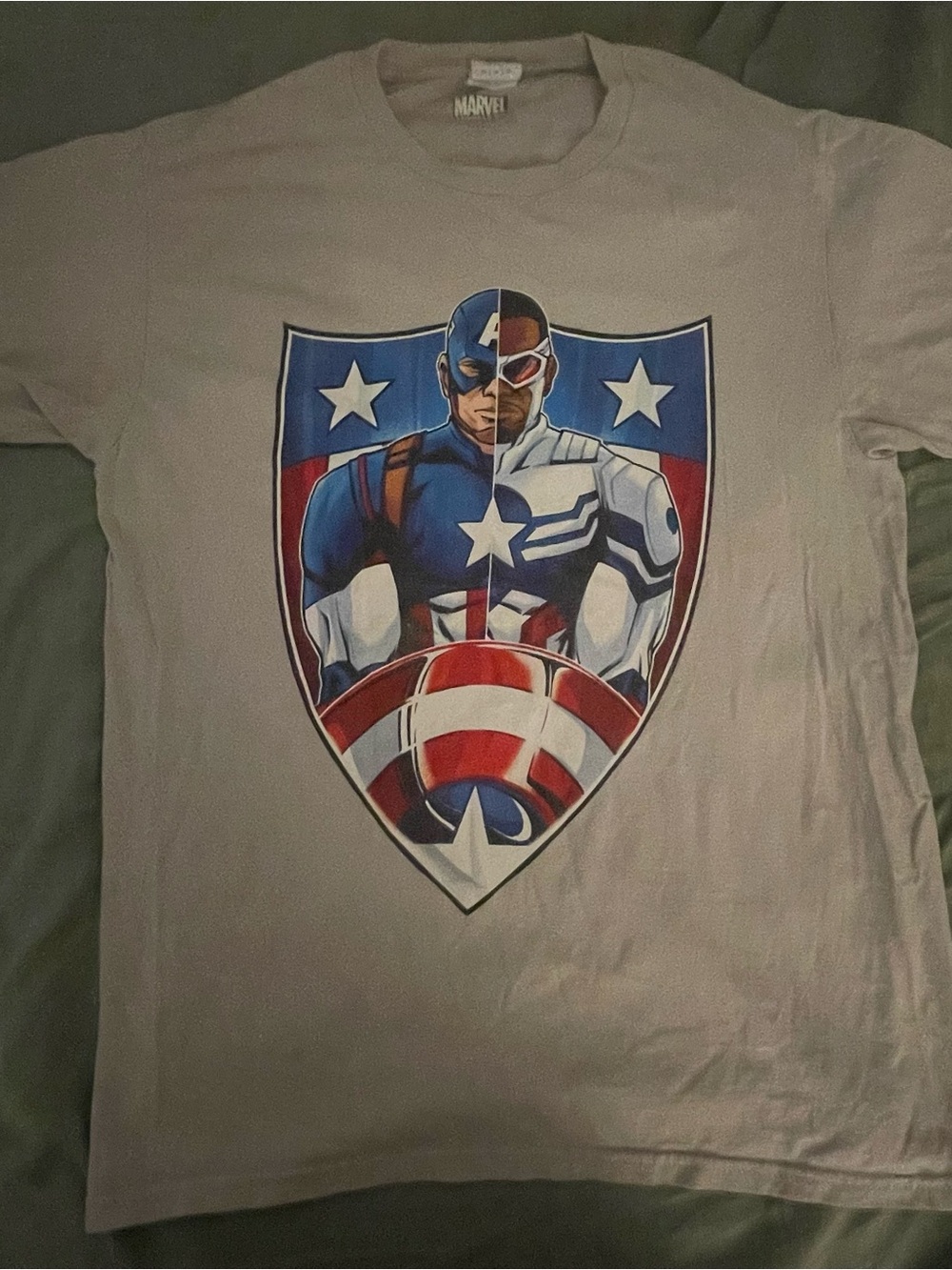 Marvel Bicolor Captain America Shield Tee - Gray with Red, Blue & White Print